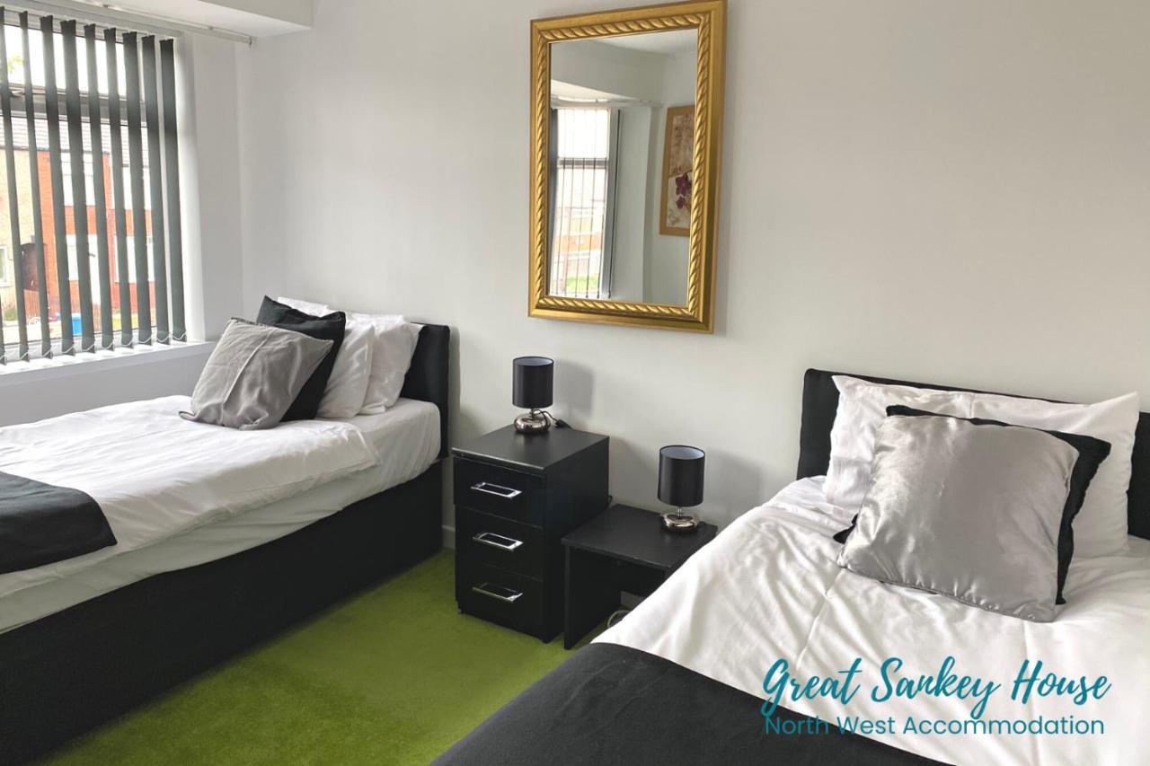 Great Sankey Serviced Accommodation Warrington Ngoại thất bức ảnh